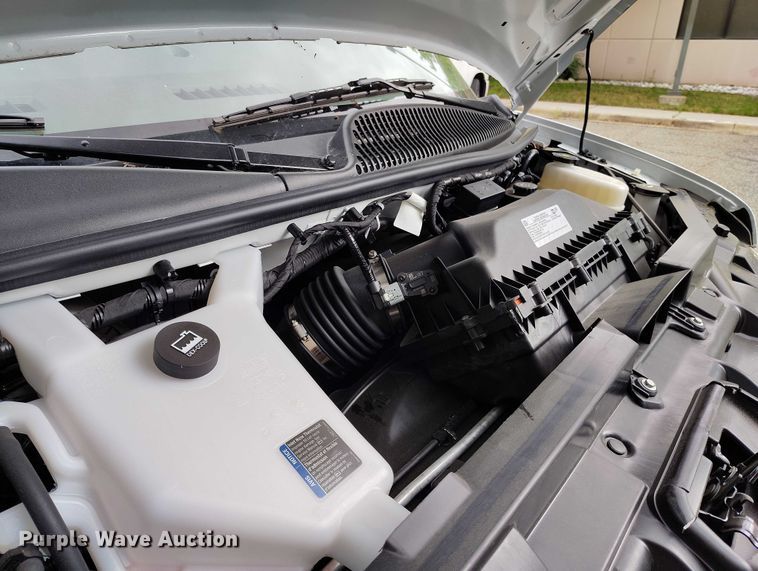 image for item DP5007 2023 Chevrolet Express 4500 flatbed van