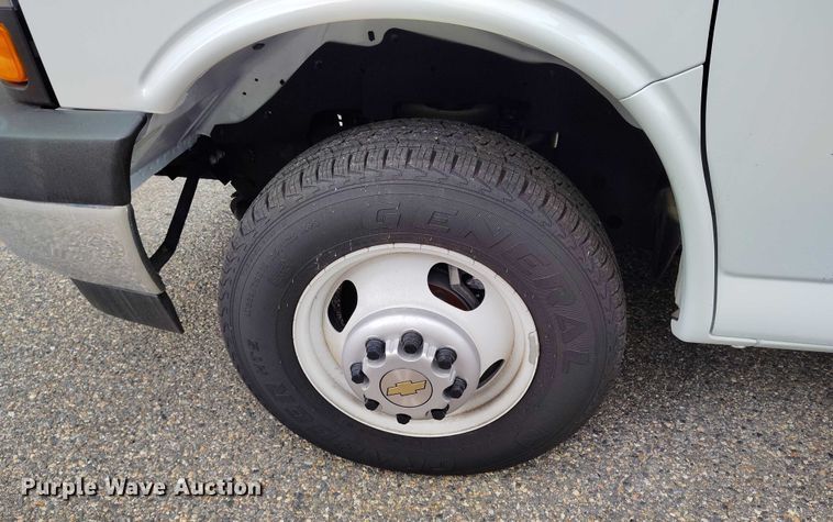 image for item DP5007 2023 Chevrolet Express 4500 flatbed van