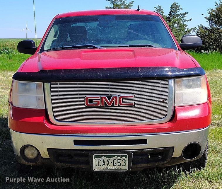 image for item DP5010 2009 GMC Sierra 2500HD Crew Cab pickup truck