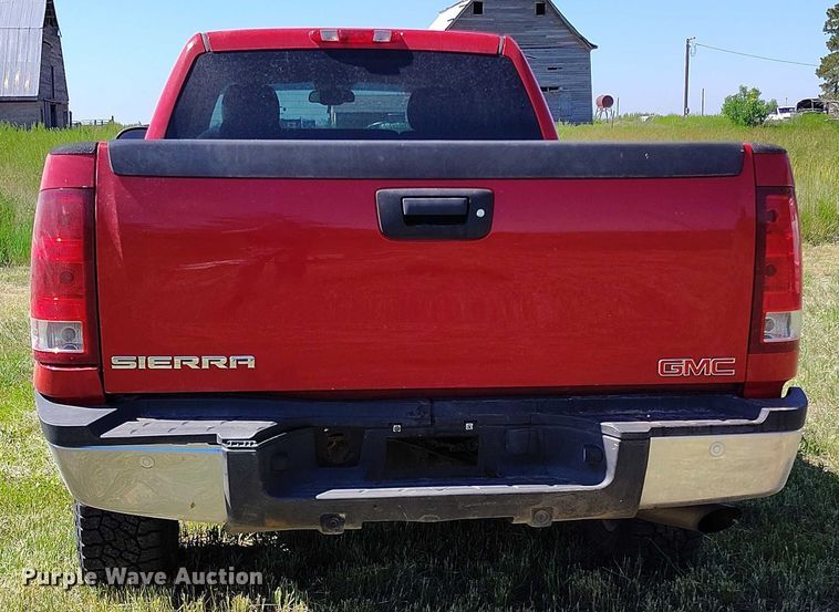 image for item DP5010 2009 GMC Sierra 2500HD Crew Cab pickup truck