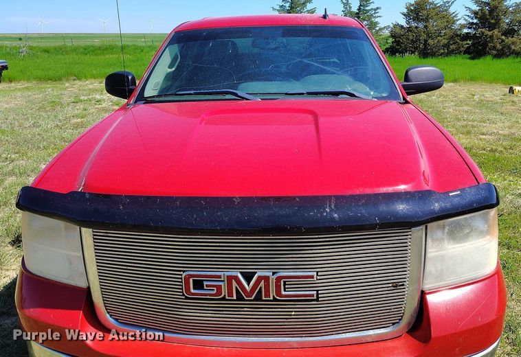 image for item DP5010 2009 GMC Sierra 2500HD Crew Cab pickup truck