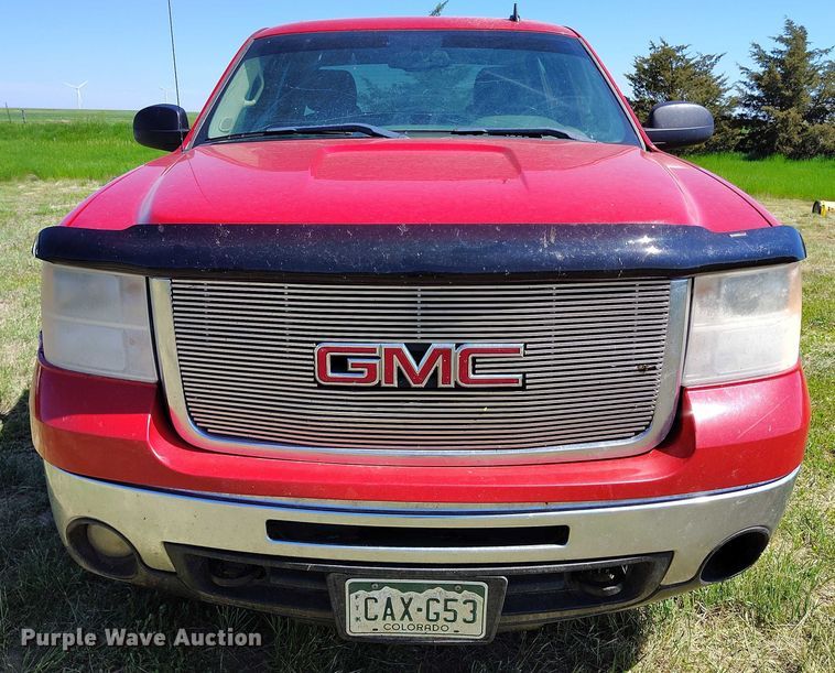 image for item DP5010 2009 GMC Sierra 2500HD Crew Cab pickup truck