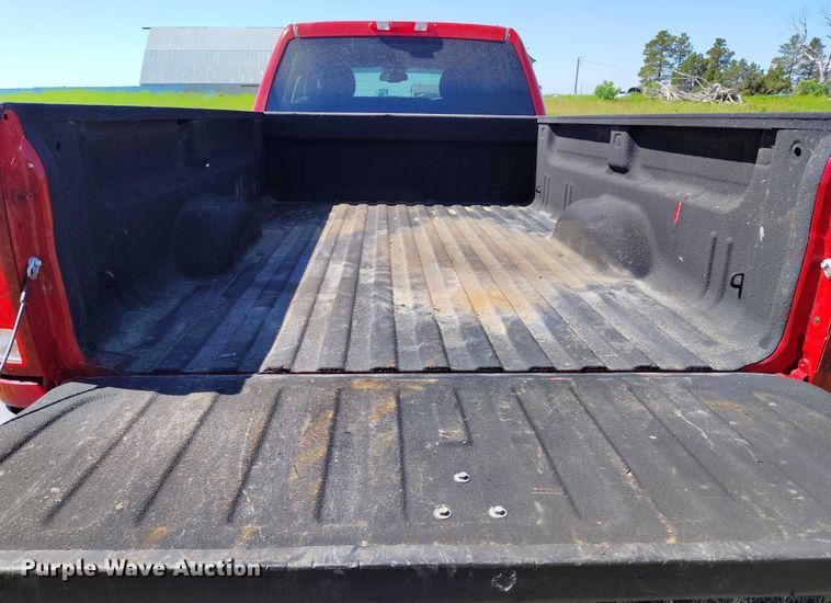 image for item DP5010 2009 GMC Sierra 2500HD Crew Cab pickup truck