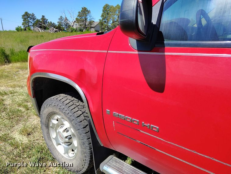 image for item DP5010 2009 GMC Sierra 2500HD Crew Cab pickup truck