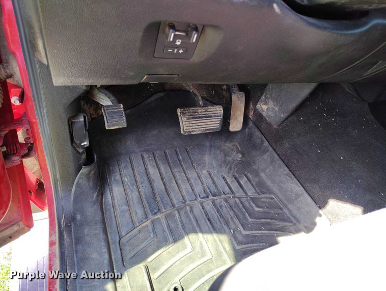 image for item DP5010 2009 GMC Sierra 2500HD Crew Cab pickup truck