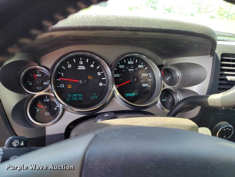 image for item DP5010 2009 GMC Sierra 2500HD Crew Cab pickup truck