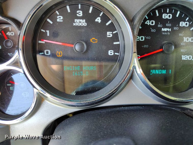 image for item DP5010 2009 GMC Sierra 2500HD Crew Cab pickup truck