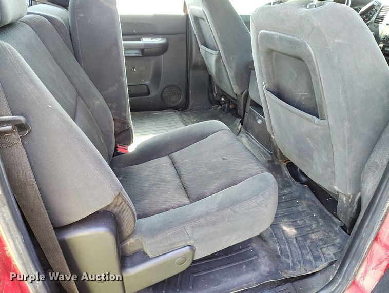 image for item DP5010 2009 GMC Sierra 2500HD Crew Cab pickup truck