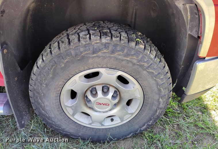 image for item DP5010 2009 GMC Sierra 2500HD Crew Cab pickup truck