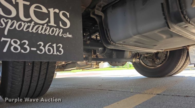 image for item DR3783 2019 Ford E450 Super Duty shuttle bus