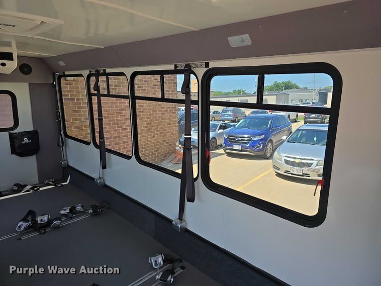 image for item DR3783 2019 Ford E450 Super Duty shuttle bus