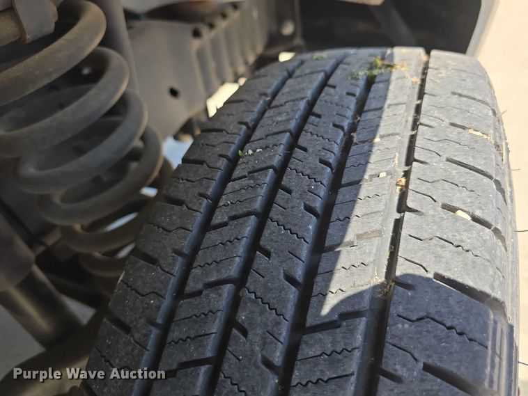 image for item DR3783 2019 Ford E450 Super Duty shuttle bus