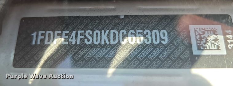 image for item DR3783 2019 Ford E450 Super Duty shuttle bus