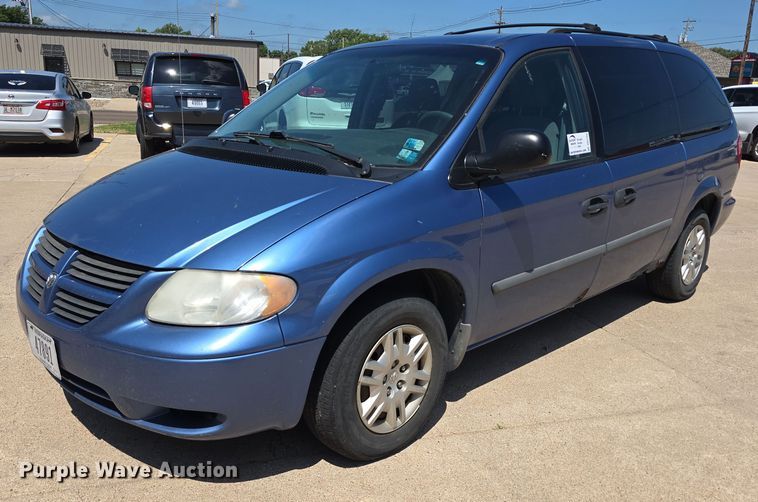image for item DR3784 2007 Dodge Grand Caravan van