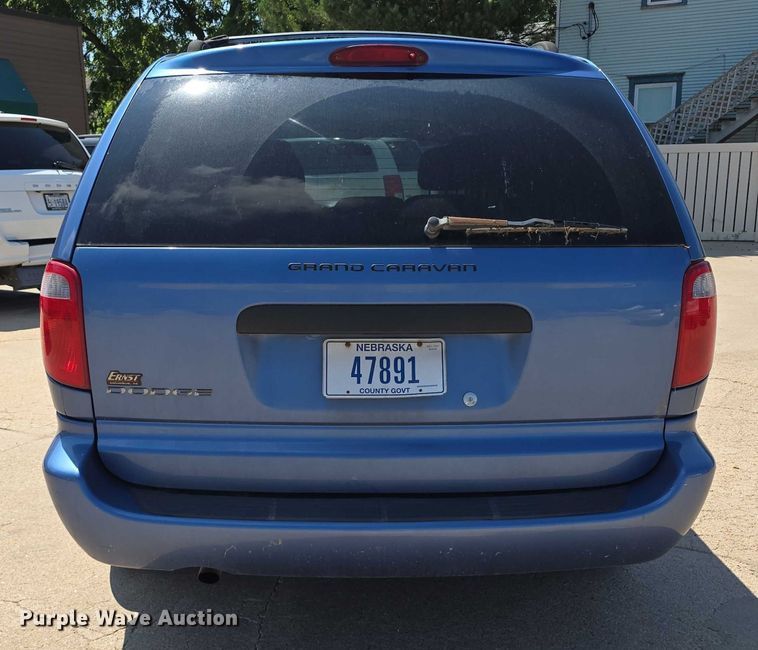 image for item DR3784 2007 Dodge Grand Caravan van