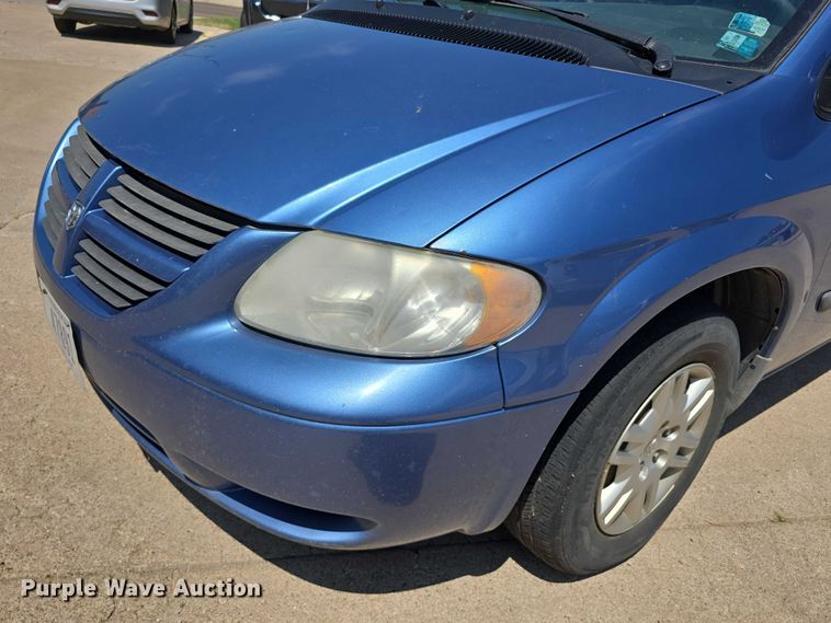 image for item DR3784 2007 Dodge Grand Caravan van