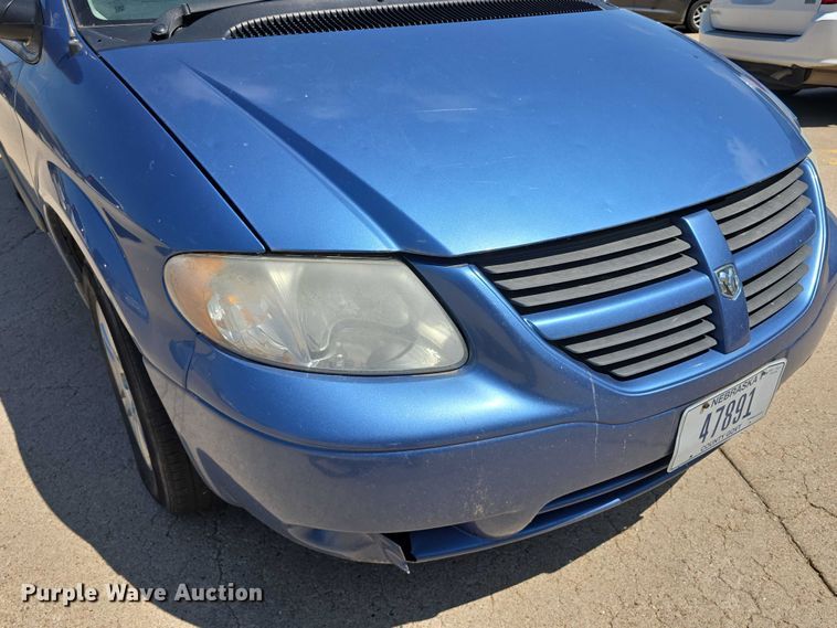 image for item DR3784 2007 Dodge Grand Caravan van