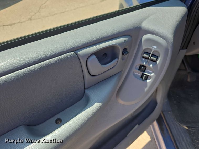 image for item DR3784 2007 Dodge Grand Caravan van