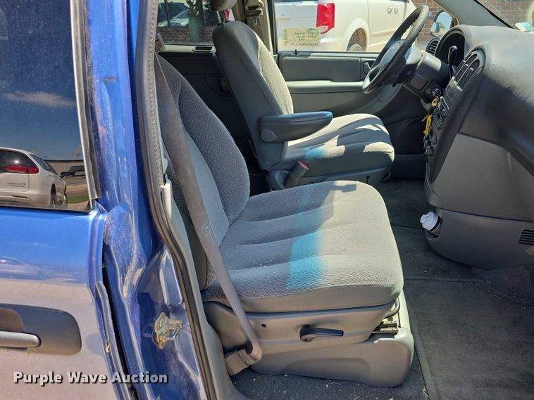 image for item DR3784 2007 Dodge Grand Caravan van