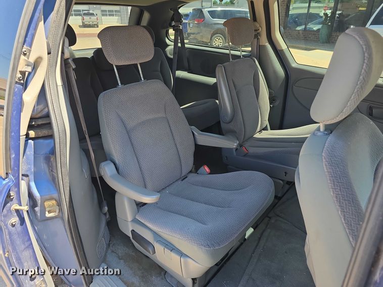 image for item DR3784 2007 Dodge Grand Caravan van