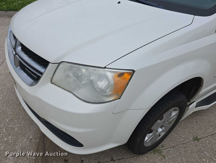 image for item DR3785 2012 Dodge Grand Caravan handicap accessible van