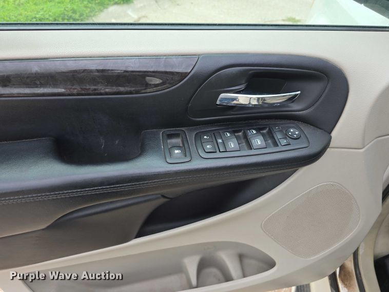 image for item DR3785 2012 Dodge Grand Caravan handicap accessible van