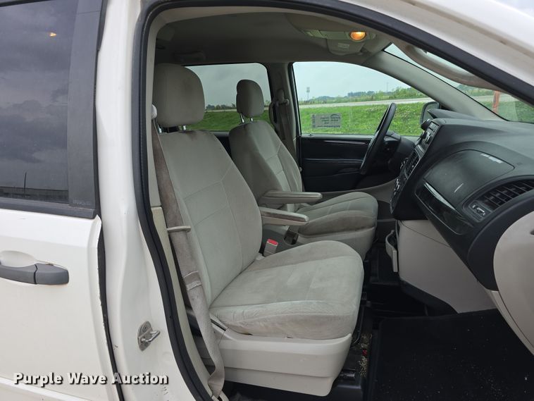 image for item DR3785 2012 Dodge Grand Caravan handicap accessible van
