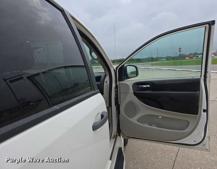 image for item DR3785 2012 Dodge Grand Caravan handicap accessible van