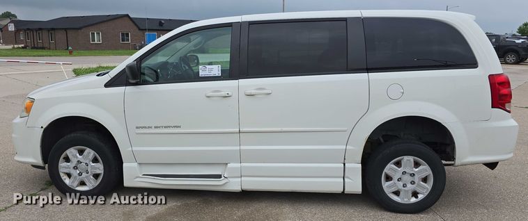 image for item DR3786 2012 Dodge Grand Caravan handicap accessible van