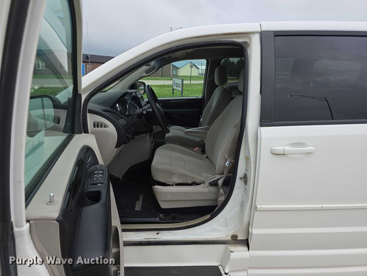 image for item DR3786 2012 Dodge Grand Caravan handicap accessible van