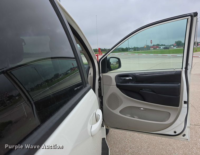 image for item DR3786 2012 Dodge Grand Caravan handicap accessible van