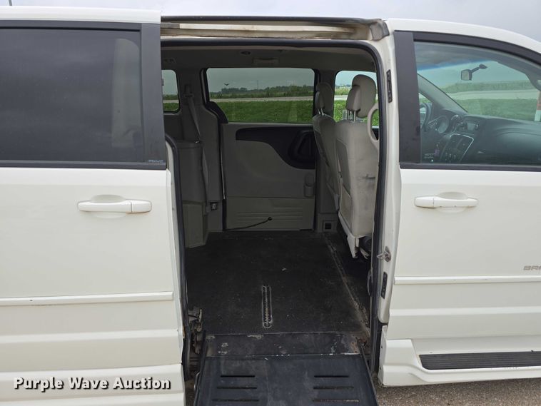 image for item DR3786 2012 Dodge Grand Caravan handicap accessible van