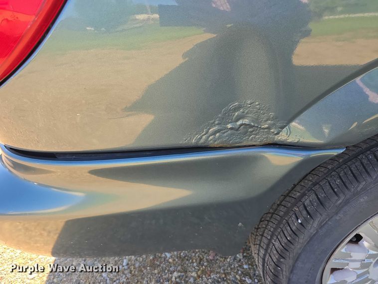 image for item DR3819 2007 Chrysler Town & Country van