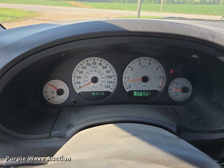 image for item DR3819 2007 Chrysler Town & Country van