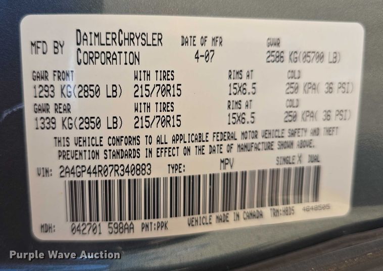 image for item DR3819 2007 Chrysler Town & Country van