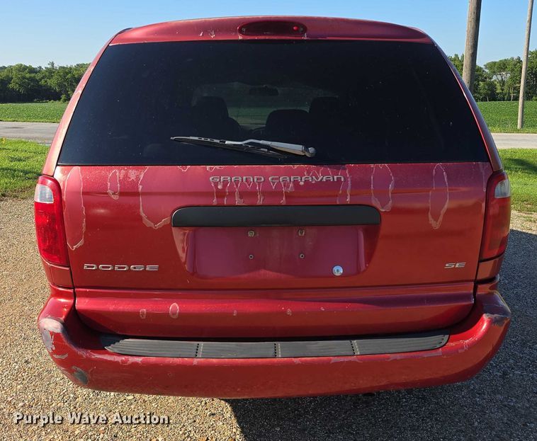 image for item DR3820 2003 Dodge Grand Caravan SE van