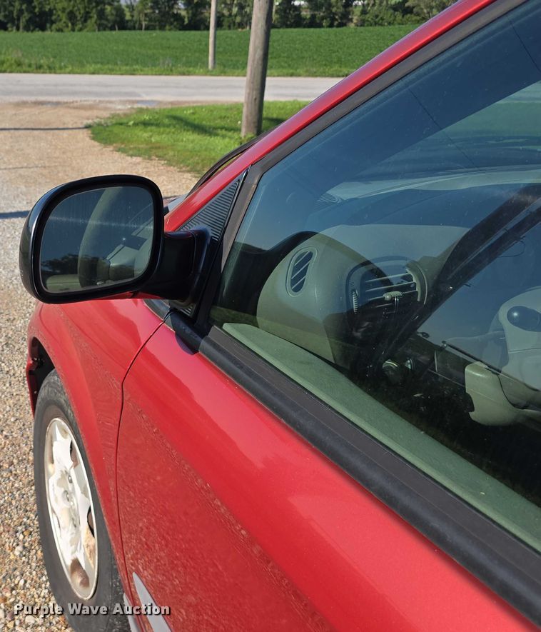 image for item DR3820 2003 Dodge Grand Caravan SE van