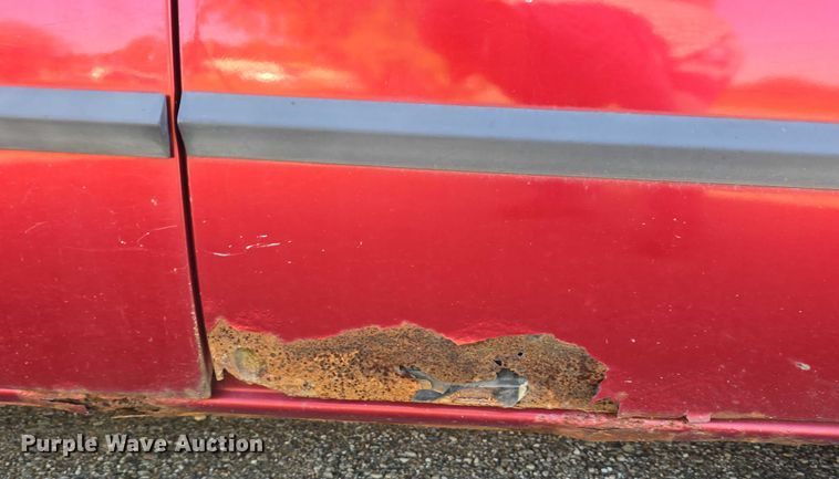 image for item DR3820 2003 Dodge Grand Caravan SE van