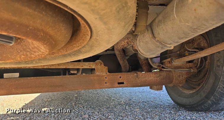 image for item DR3820 2003 Dodge Grand Caravan SE van