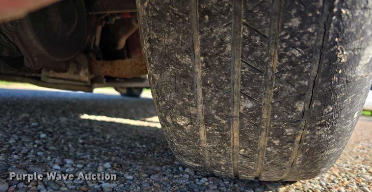 image for item DR3820 2003 Dodge Grand Caravan SE van