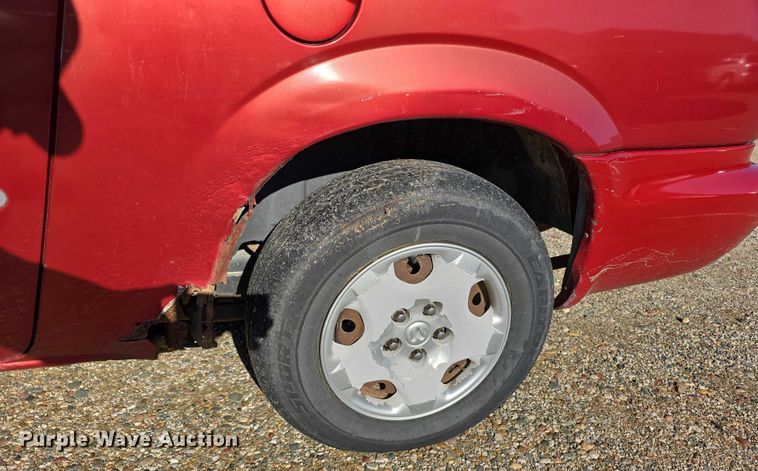 image for item DR3820 2003 Dodge Grand Caravan SE van