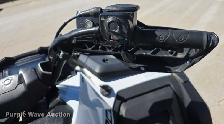 image for item DR3822 2022 CFMOTO CForce 600 ATV