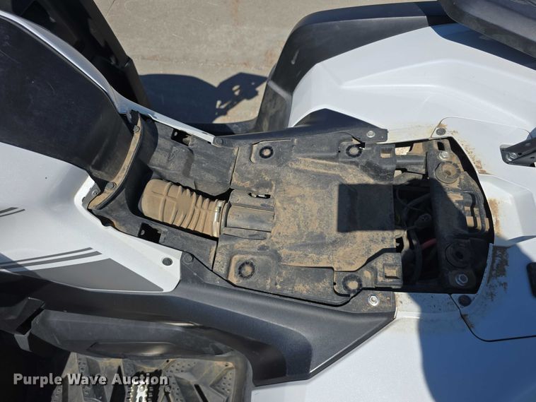 image for item DR3822 2022 CFMOTO CForce 600 ATV