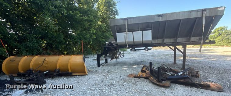 image for item DS3763 Truck attachments