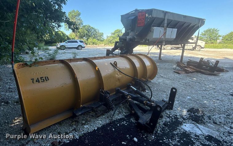 image for item DS3763 Truck attachments