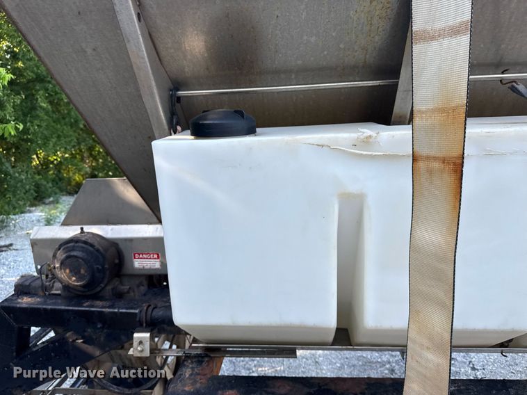 image for item DS3763 Truck attachments