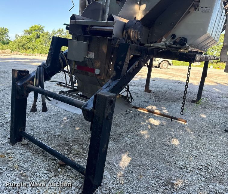 image for item DS3763 Truck attachments