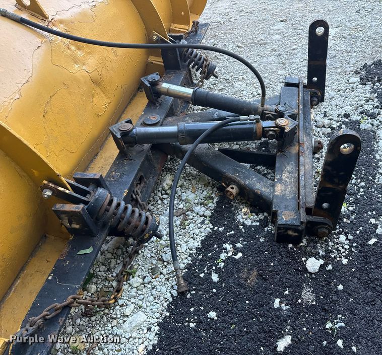 image for item DS3763 Truck attachments