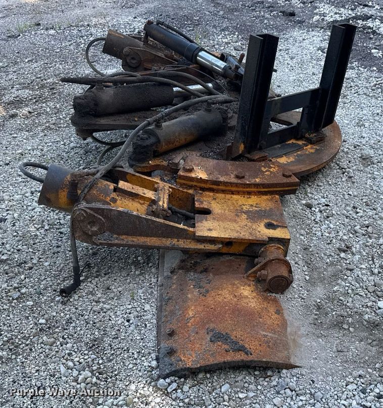 image for item DS3763 Truck attachments