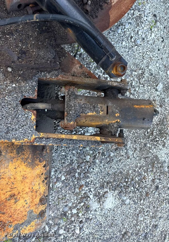 image for item DS3763 Truck attachments